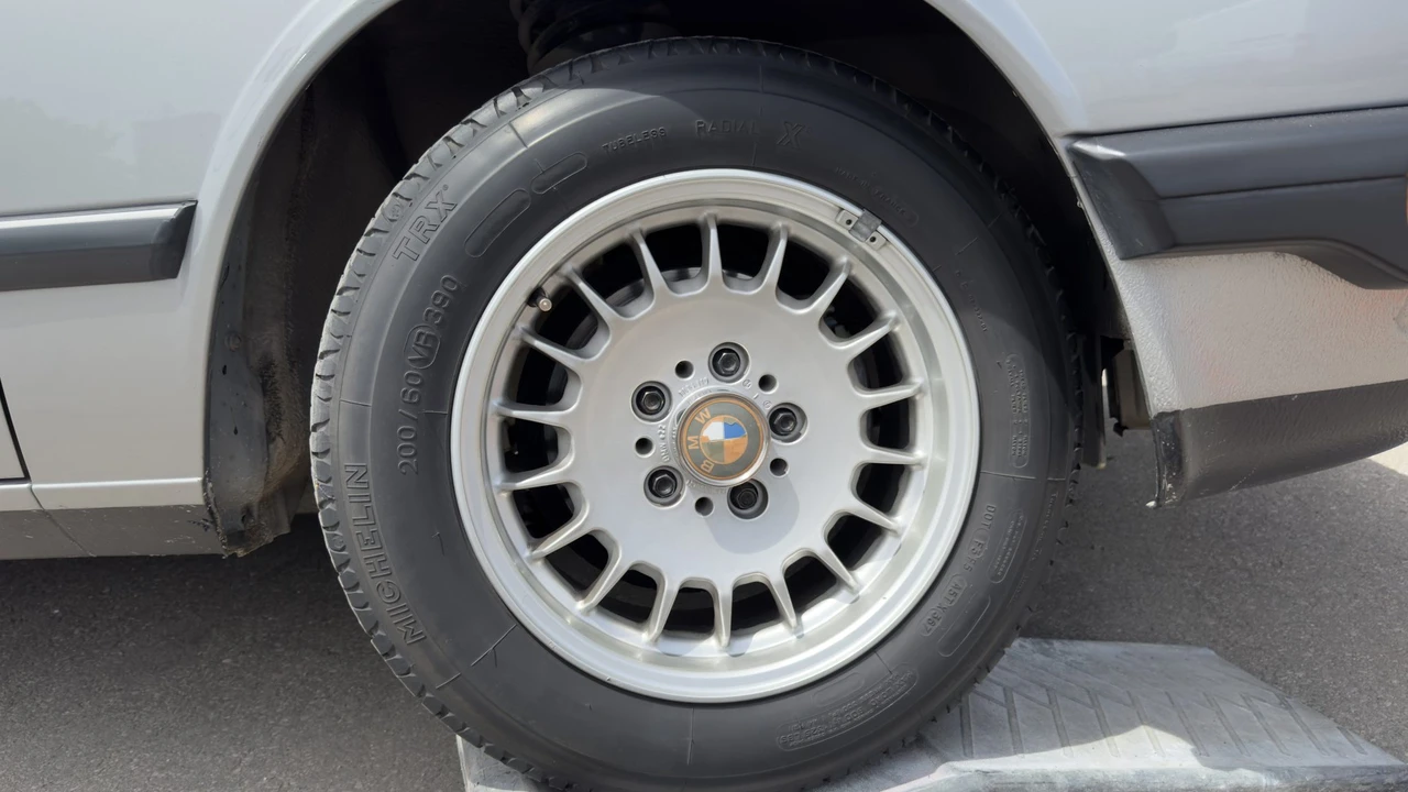 1988 BMW E28 5 Series - Image 24 of 31
