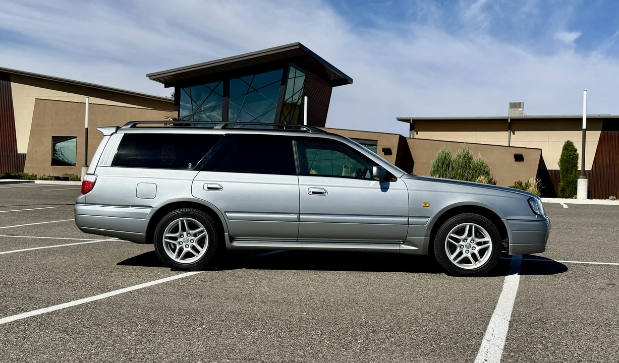 1999 Nissan Stagea 1st Gen - Image 18 of 31