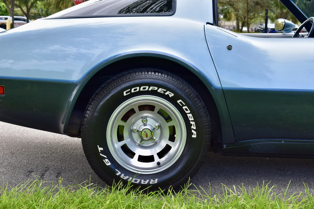 1982 Chevrolet Corvette C3 - Image 30 of 31