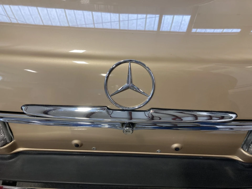 1983 Mercedes-Benz R107 SL-Class - Image 29 of 31
