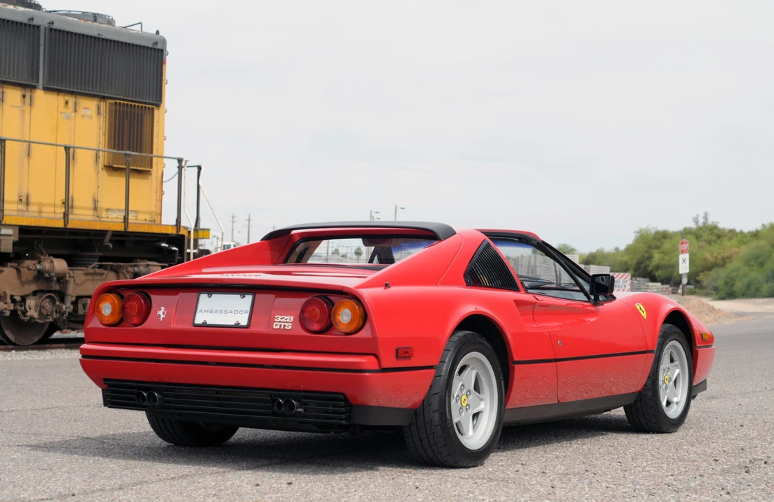 1986 Ferrari 328 GTS - Image 8 of 31
