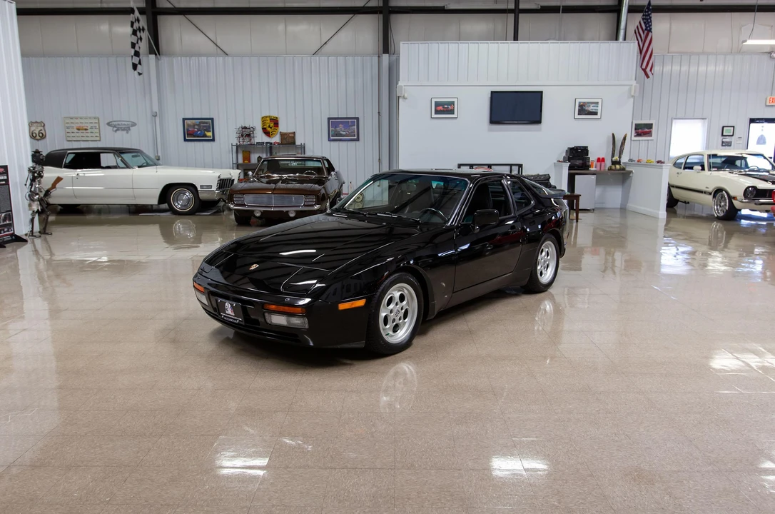 1986 Porsche 944 Turbo - Image 6 of 31