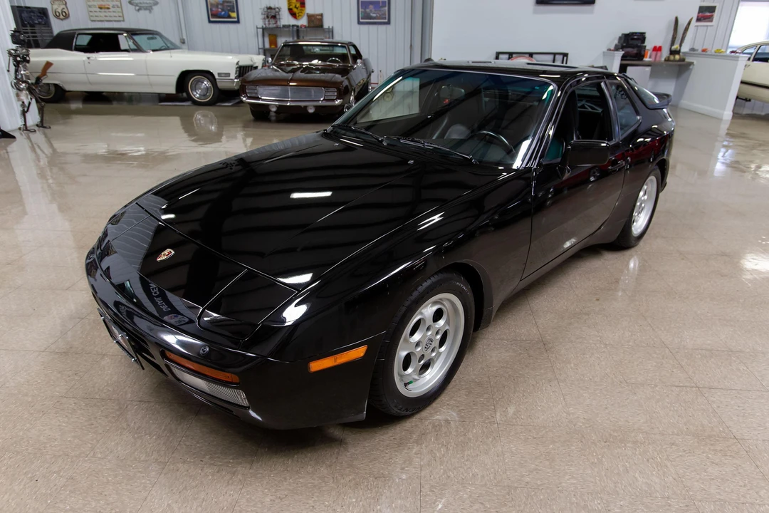 1986 Porsche 944 Turbo - Image 17 of 31