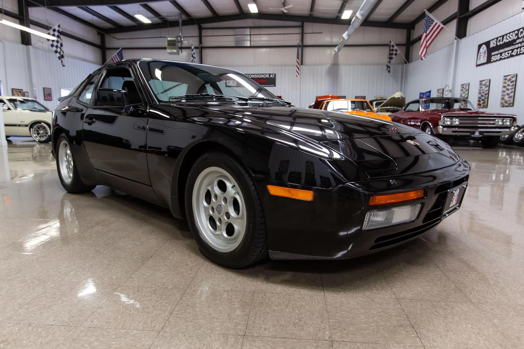 1986 Porsche 944 Turbo - Image 25 of 31