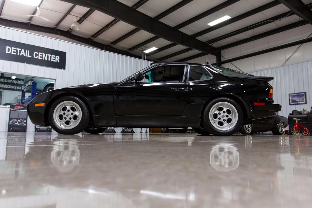 1986 Porsche 944 Turbo - Image 3 of 31