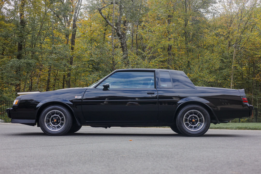 1987 Buick Grand National - Image 24 of 31