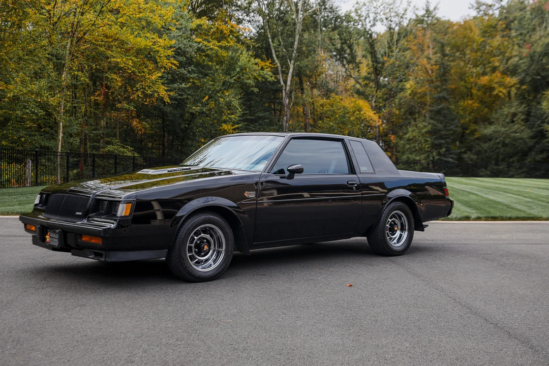 1987 Buick Grand National - Image 26 of 31
