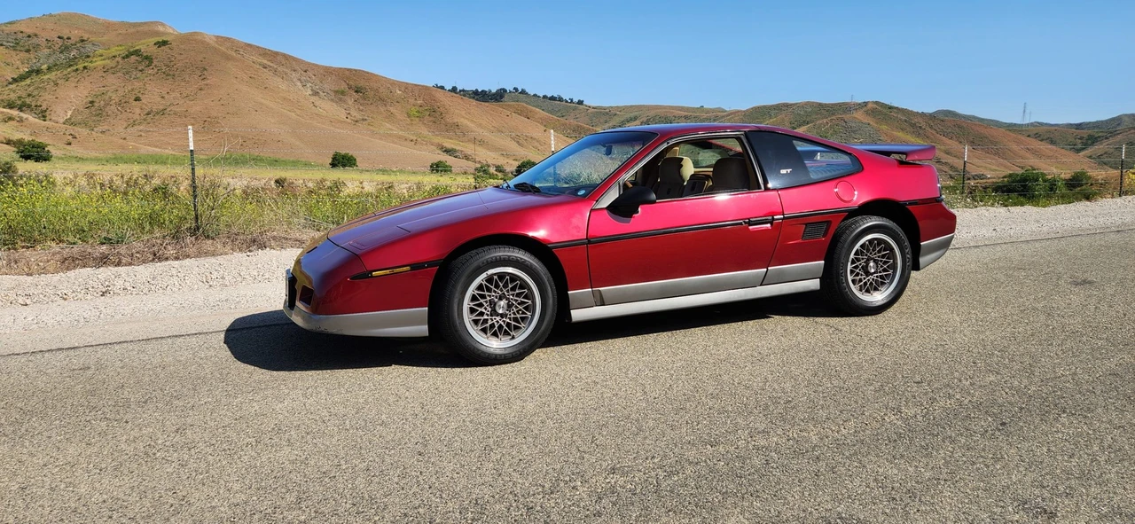 1987 Pontiac Fiero GT - Image 5 of 31
