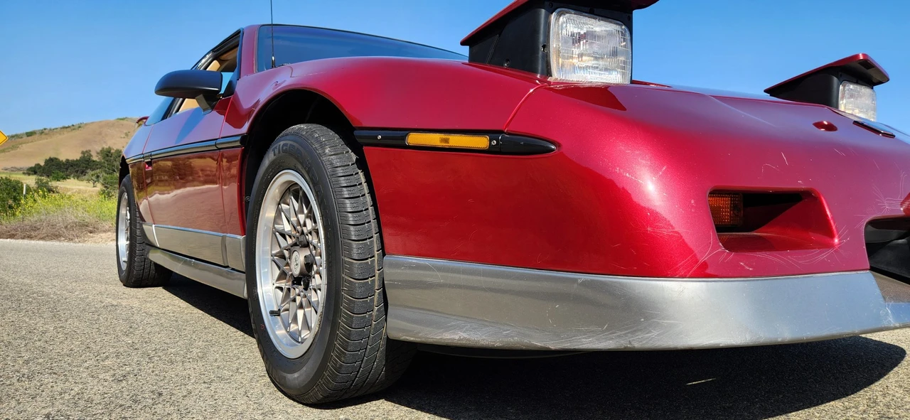 1987 Pontiac Fiero GT - Image 25 of 31
