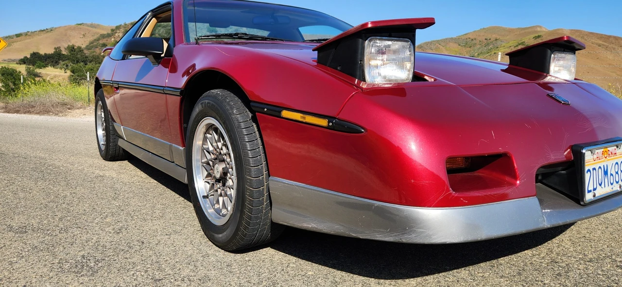 1987 Pontiac Fiero GT - Image 26 of 31