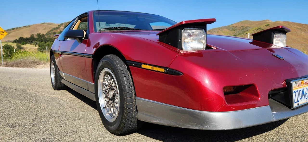 1987 Pontiac Fiero GT - Image 27 of 31