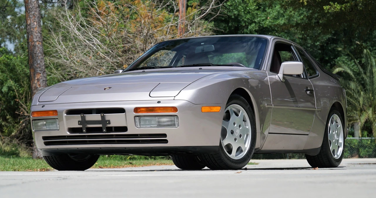 1988 Porsche 944 Turbo - Image 11 of 31
