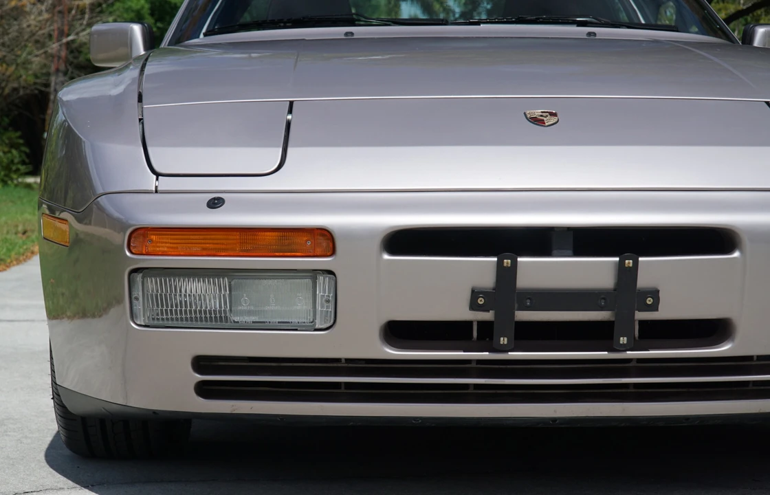 1988 Porsche 944 Turbo - Image 17 of 31