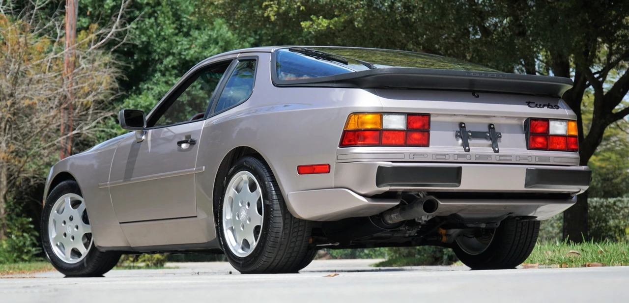 1988 Porsche 944 Turbo - Image 9 of 31