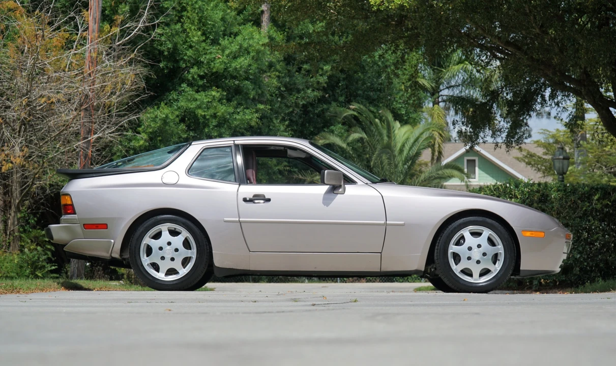 1988 Porsche 944 Turbo - Image 4 of 31