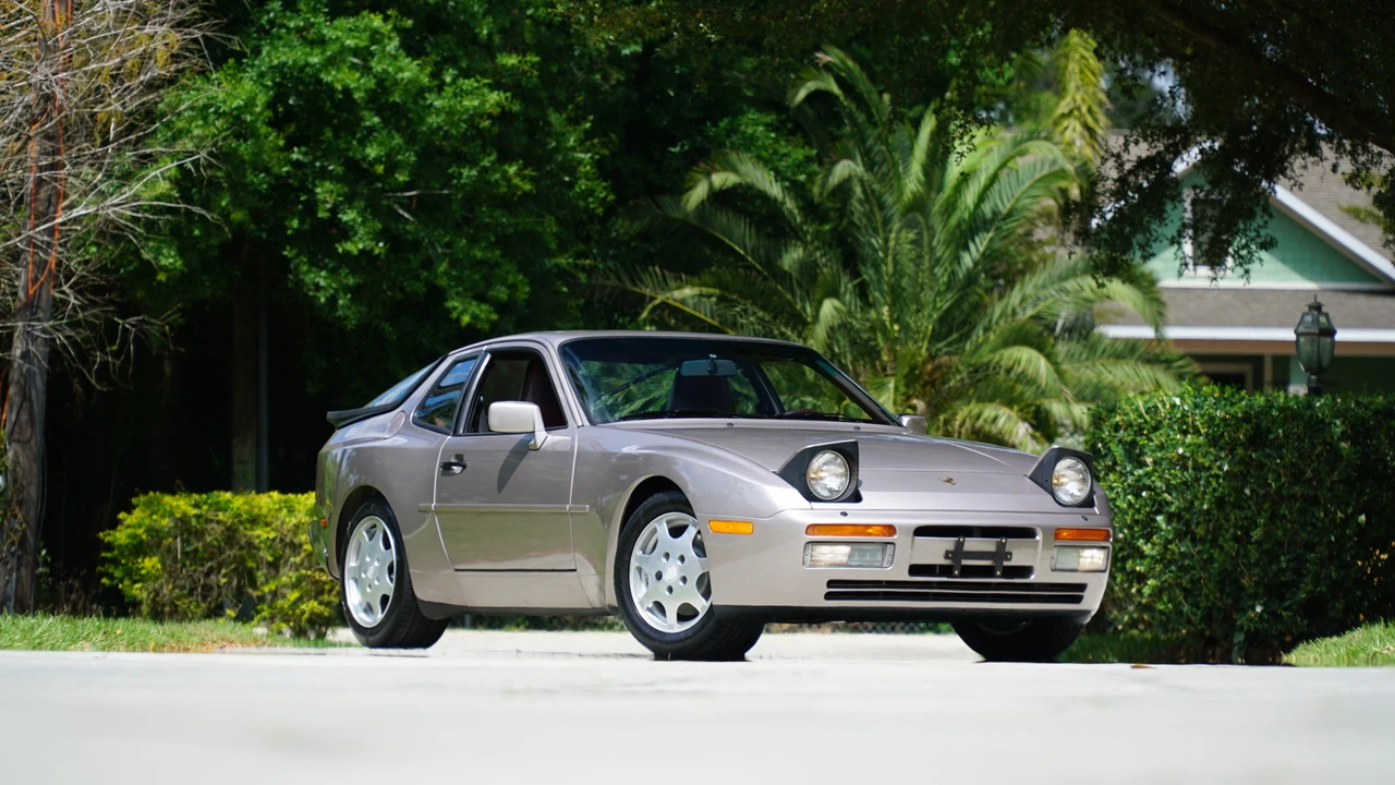 1988 Porsche 944 Turbo - Image 14 of 31
