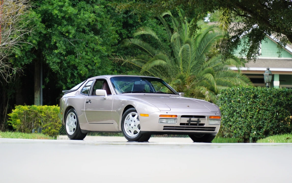 1988 Porsche 944 Turbo - Image 13 of 31