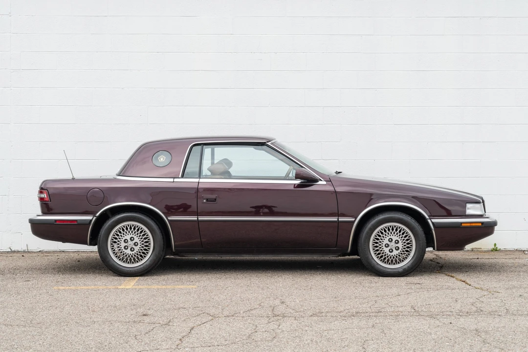 1989 Chrysler TC by Maserati - Image 7 of 31