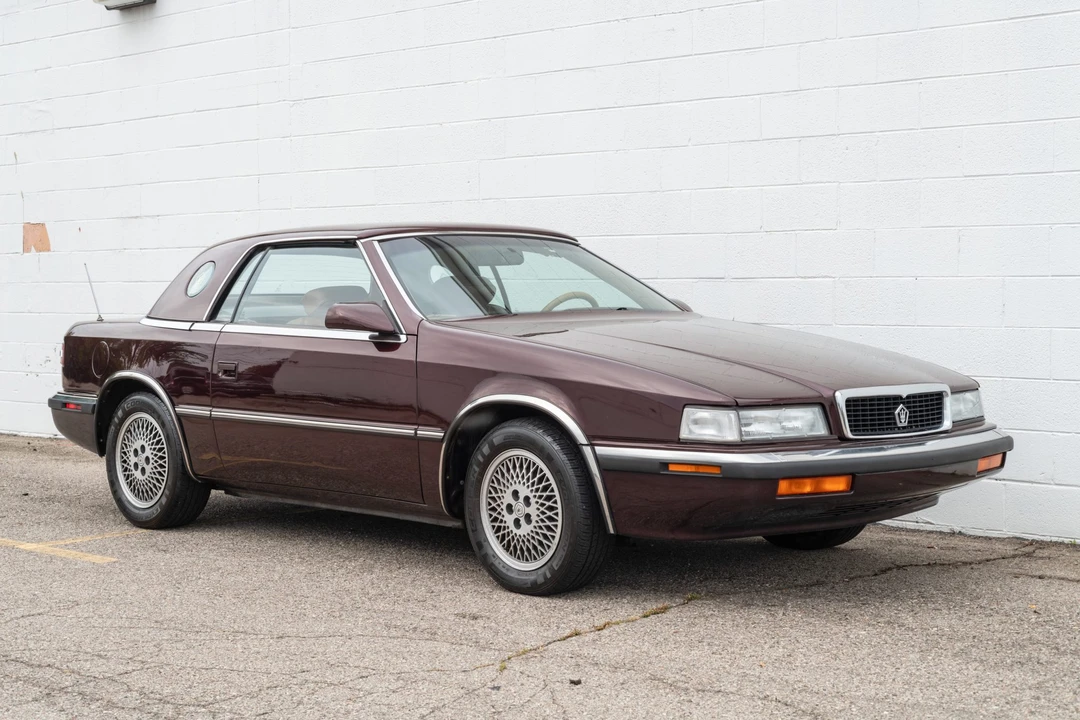 1989 Chrysler TC by Maserati - Image 8 of 31