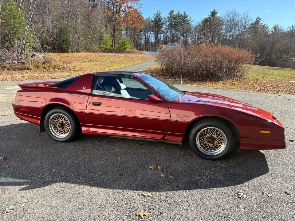 1989 Pontiac Firebird Trans Am 3rd Gen - Image 27 of 31
