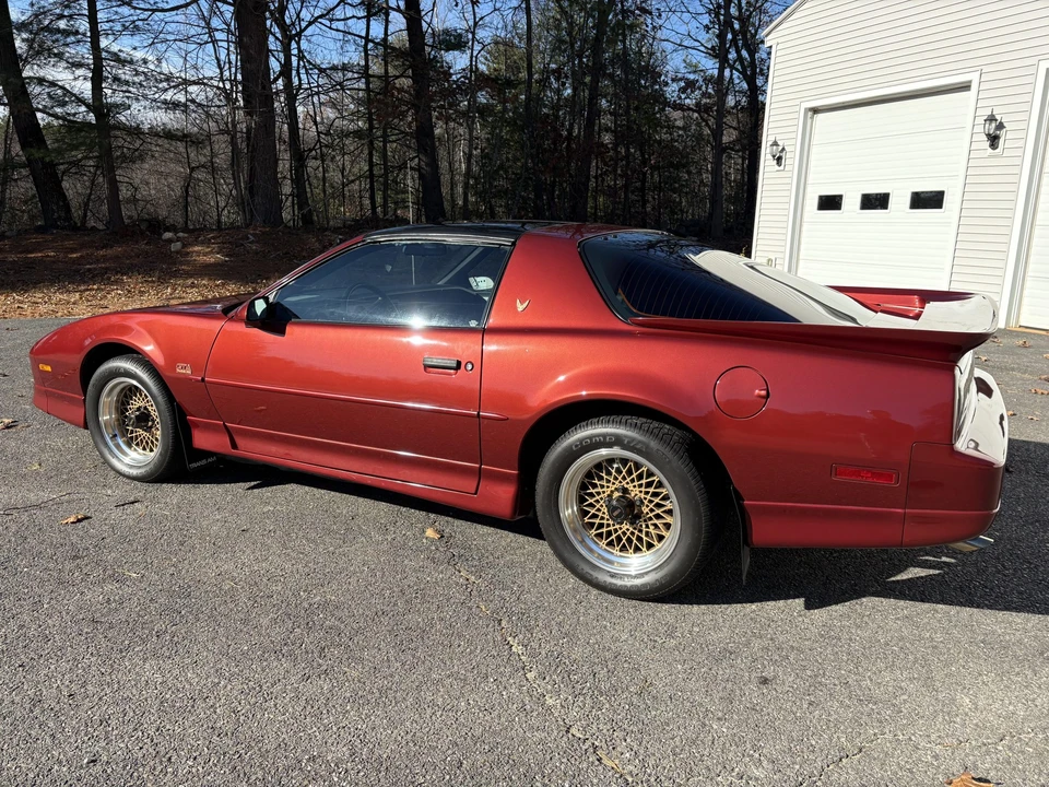 1989 Pontiac Firebird Trans Am 3rd Gen - Image 19 of 31