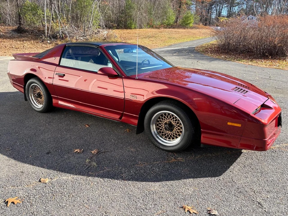 1989 Pontiac Firebird Trans Am 3rd Gen - Image 29 of 31