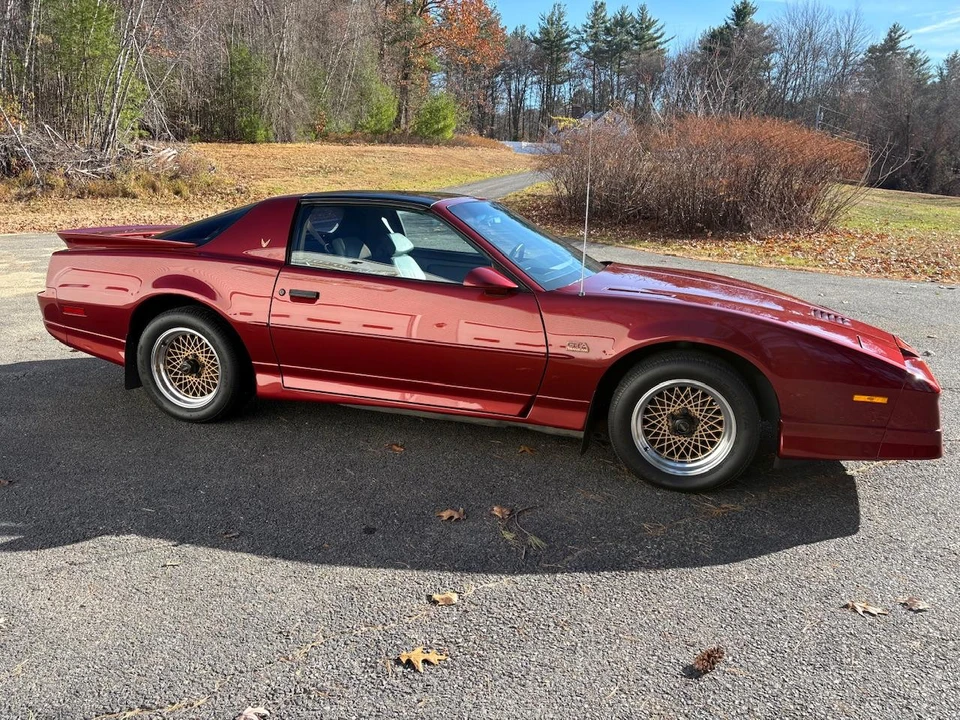 1989 Pontiac Firebird Trans Am 3rd Gen - Image 28 of 31