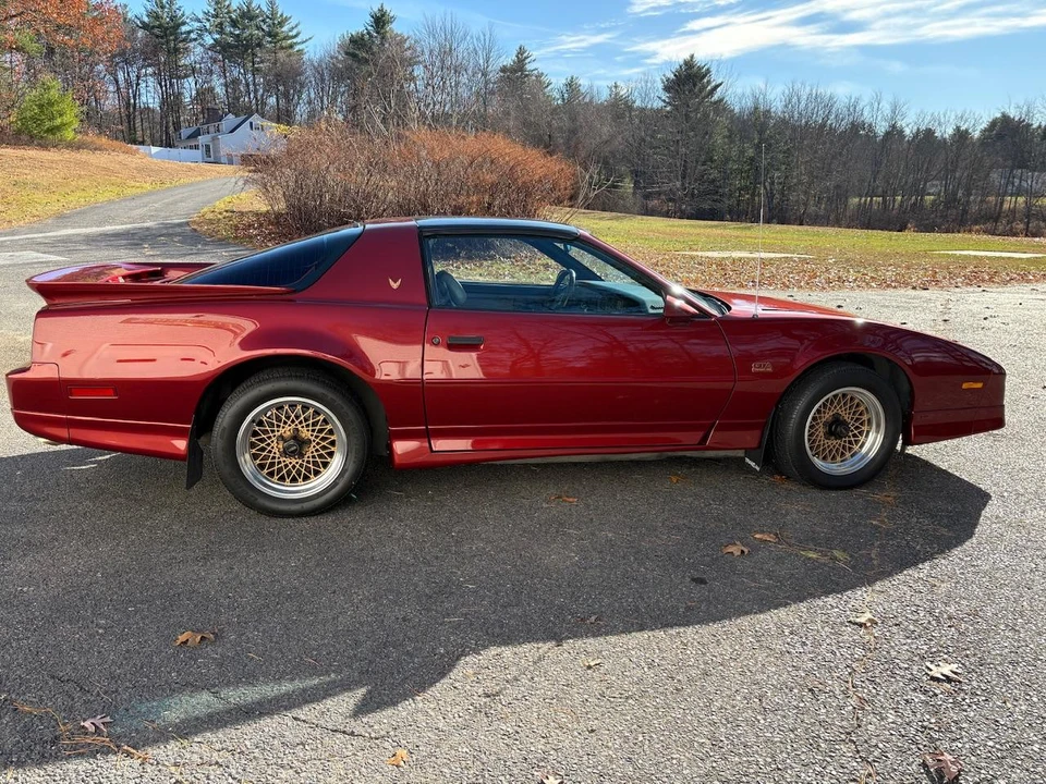 1989 Pontiac Firebird Trans Am 3rd Gen - Image 25 of 31