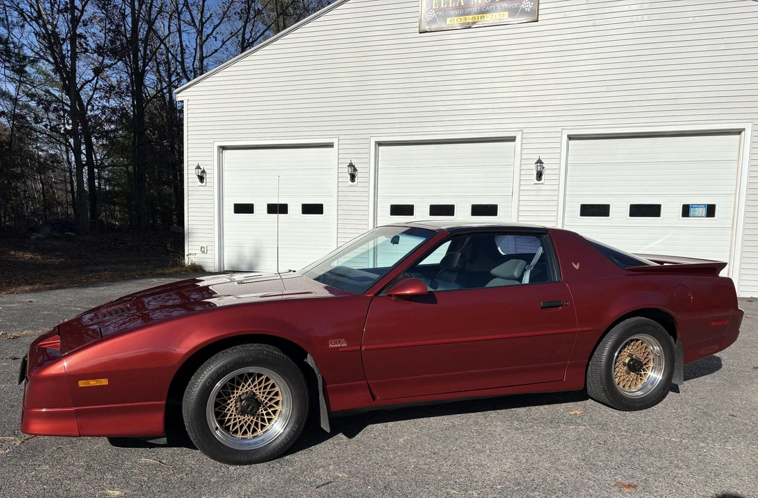 1989 Pontiac Firebird Trans Am 3rd Gen - Image 11 of 31