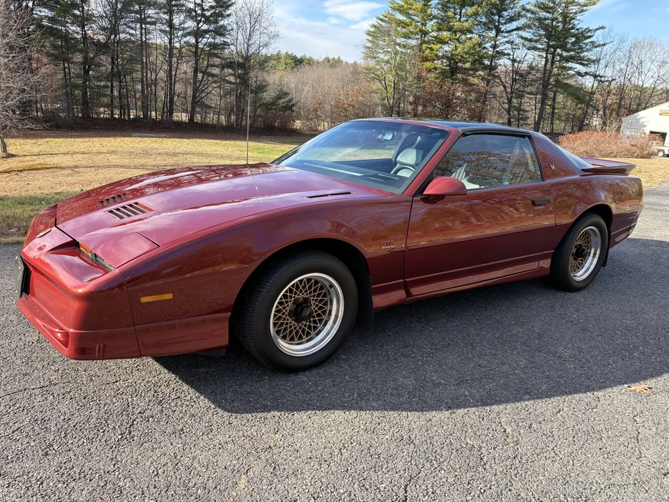 1989 Pontiac Firebird Trans Am 3rd Gen - Image 10 of 31