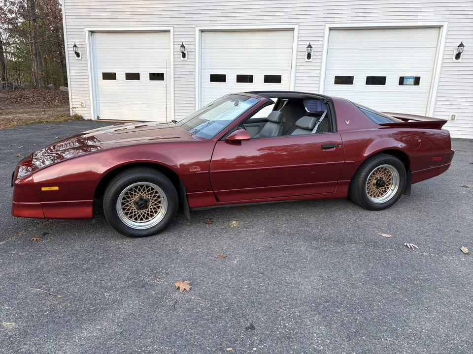 1989 Pontiac Firebird Trans Am 3rd Gen - Image 5 of 31
