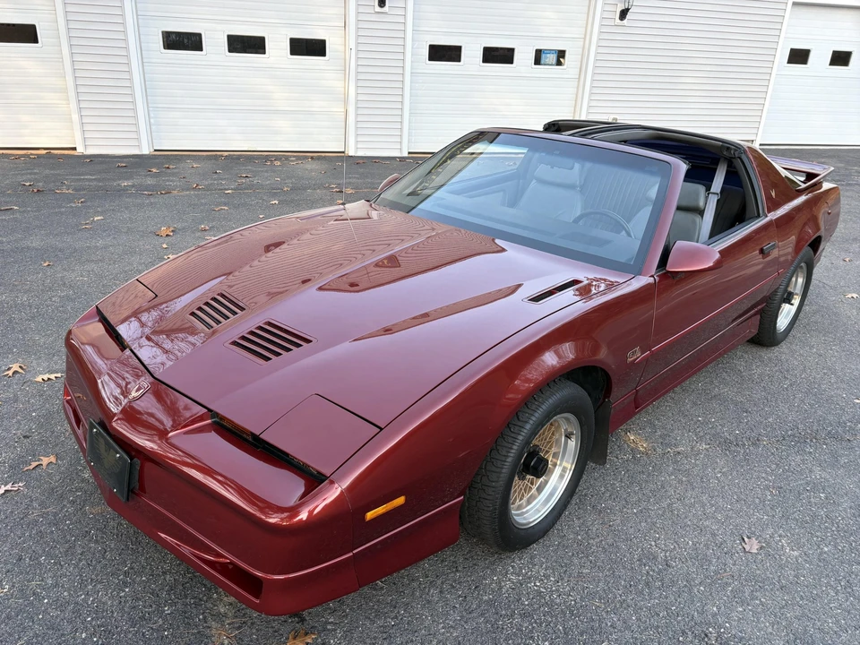 1989 Pontiac Firebird Trans Am 3rd Gen - Image 2 of 31