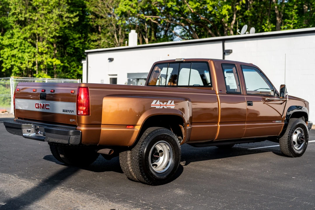 1990 GMC Sierra 1st Gen - Image 5 of 31