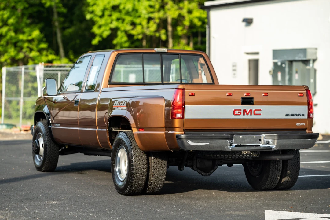 1990 GMC Sierra 1st Gen - Image 8 of 31