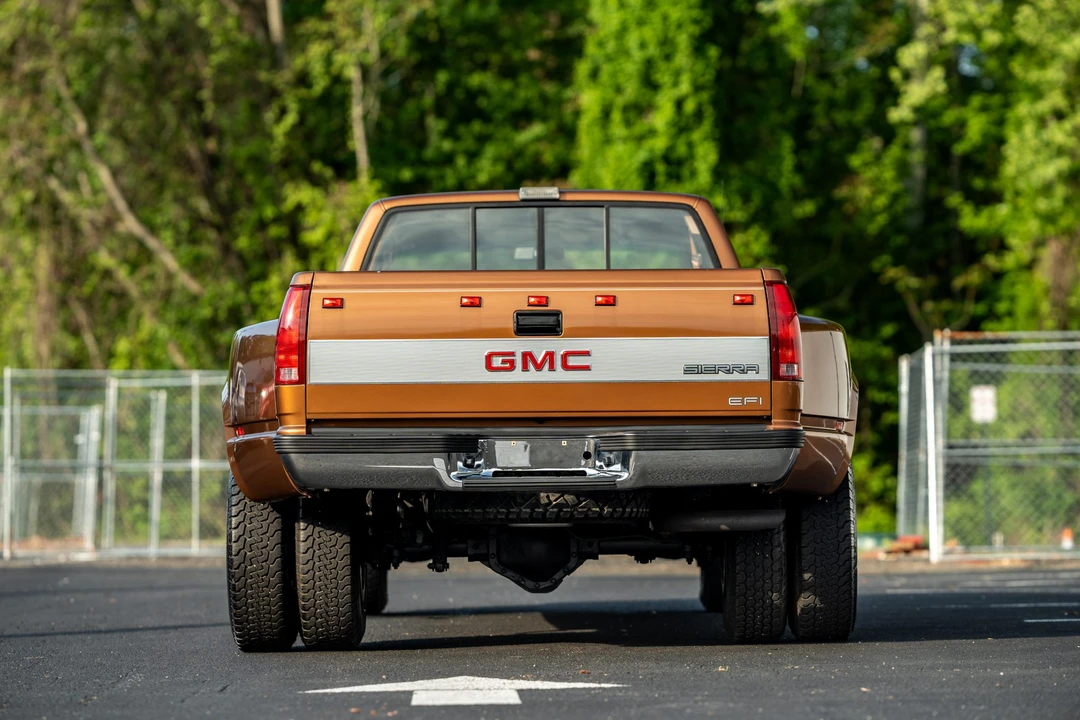 1990 GMC Sierra 1st Gen - Image 6 of 31