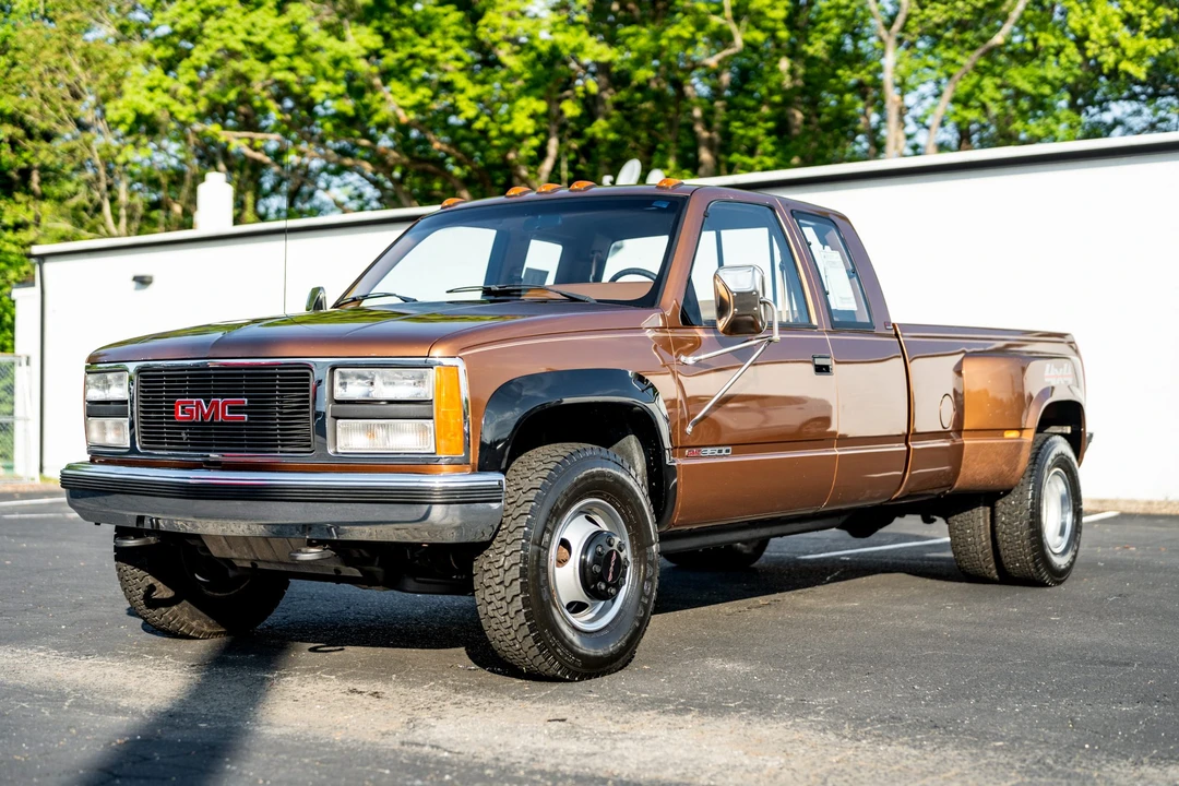 1990 GMC Sierra 1st Gen - Image 2 of 31