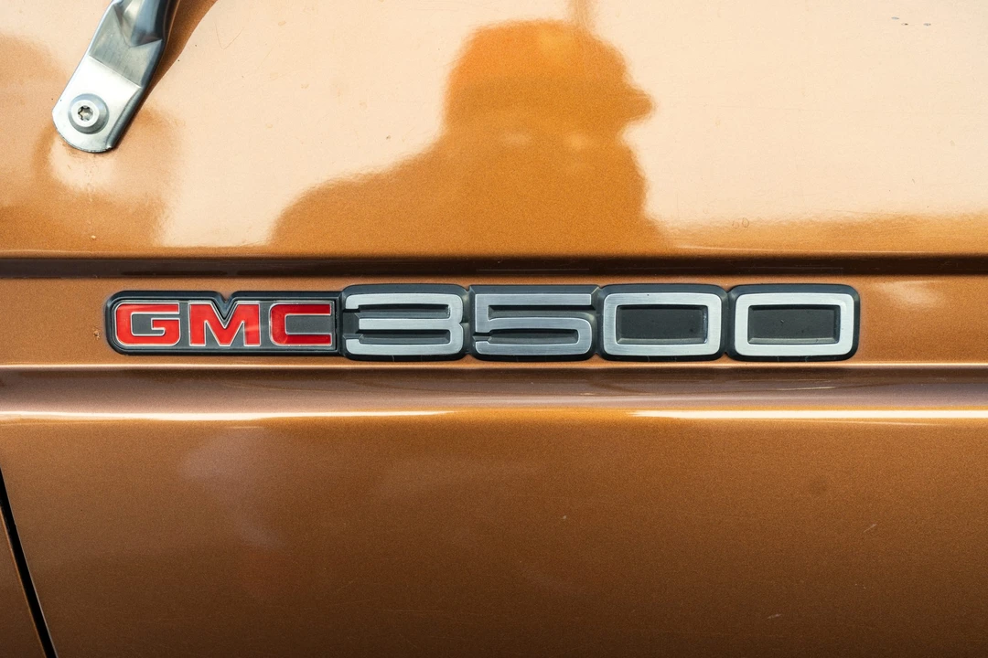 1990 GMC Sierra 1st Gen - Image 15 of 31