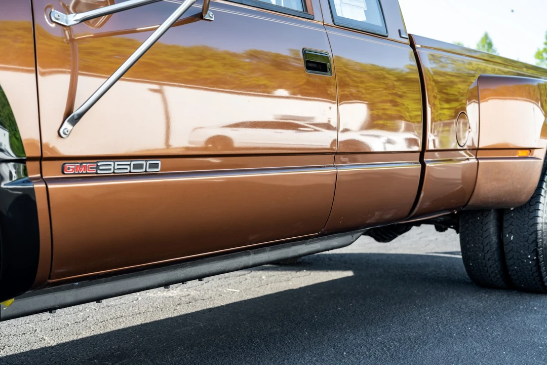 1990 GMC Sierra 1st Gen - Image 14 of 31