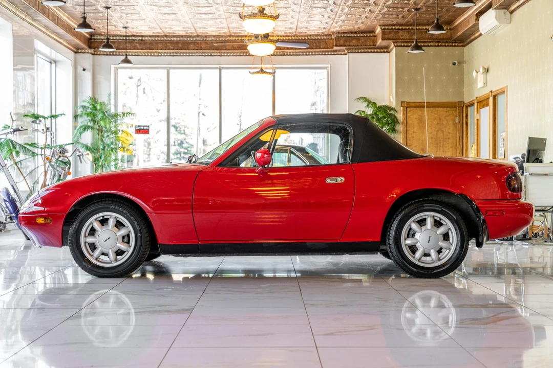 1990 Mazda NA MX-5 Miata - Image 2 of 31