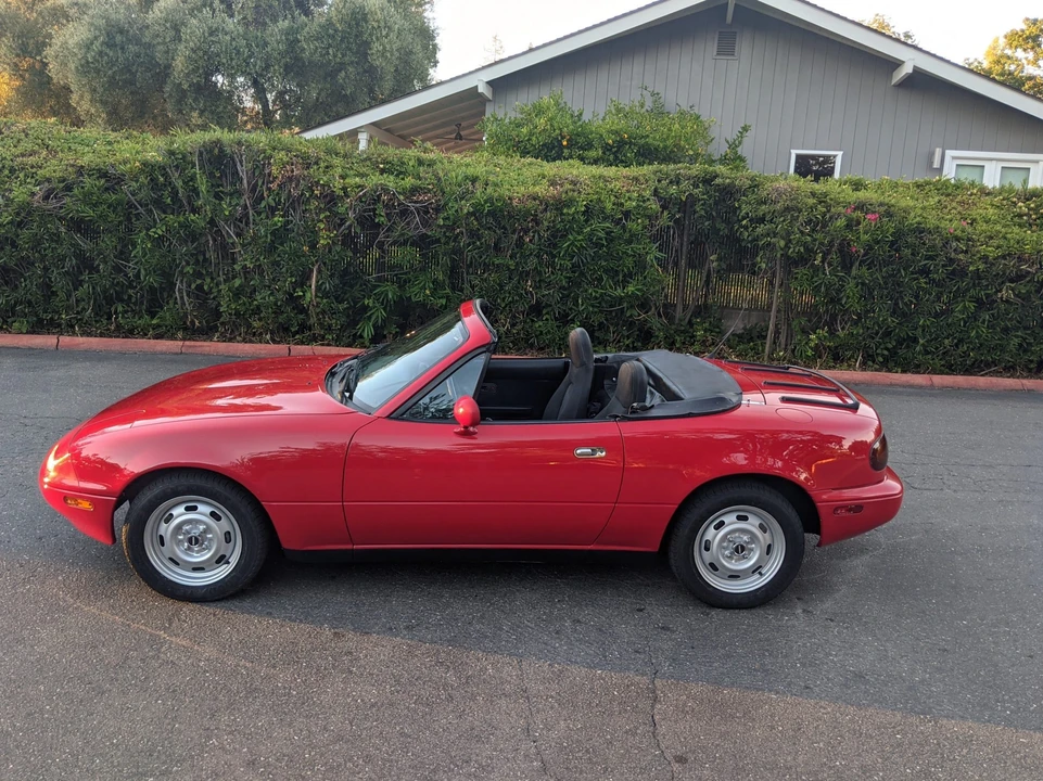 1990 Mazda NA MX-5 Miata - Image 30 of 31