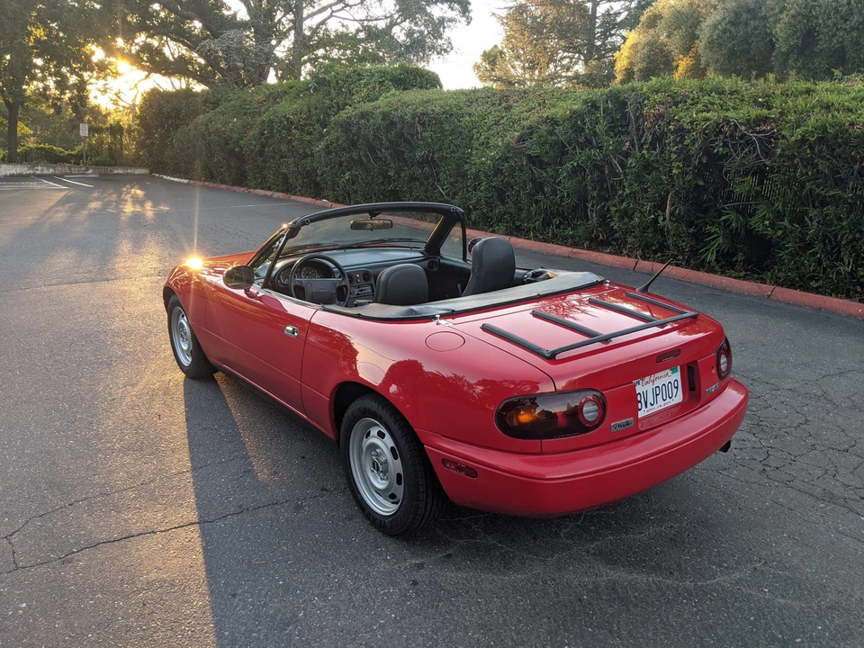 1990 Mazda NA MX-5 Miata - Image 27 of 31