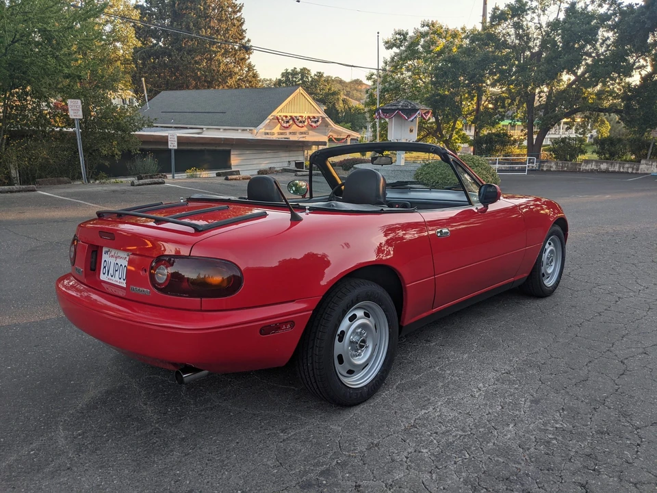 1990 Mazda NA MX-5 Miata - Image 23 of 31