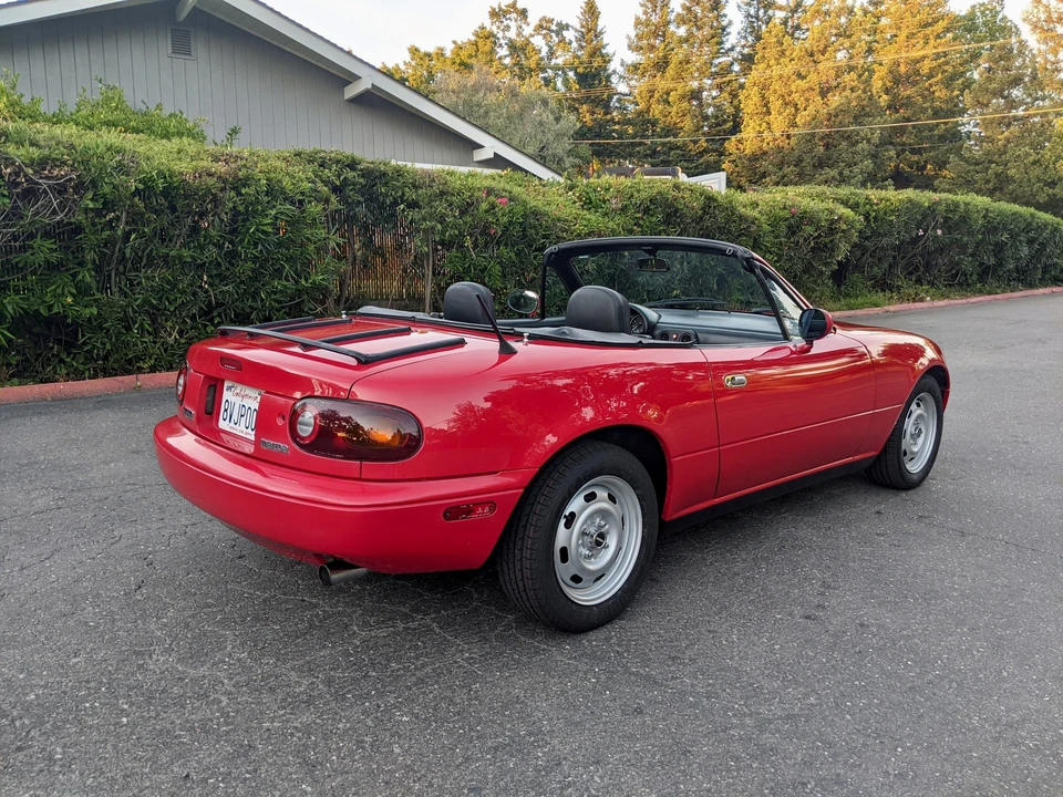 1990 Mazda NA MX-5 Miata - Image 24 of 31