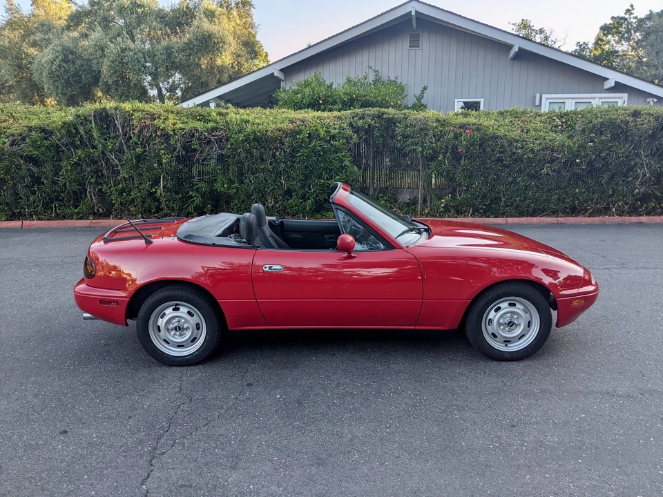 1990 Mazda NA MX-5 Miata - Image 22 of 31