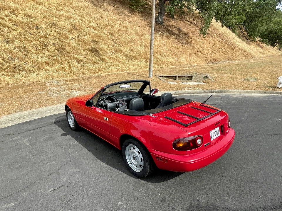 1990 Mazda NA MX-5 Miata - Image 13 of 31