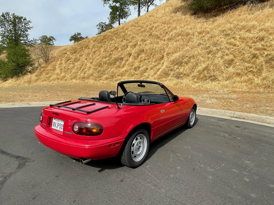 1990 Mazda NA MX-5 Miata - Image 7 of 31