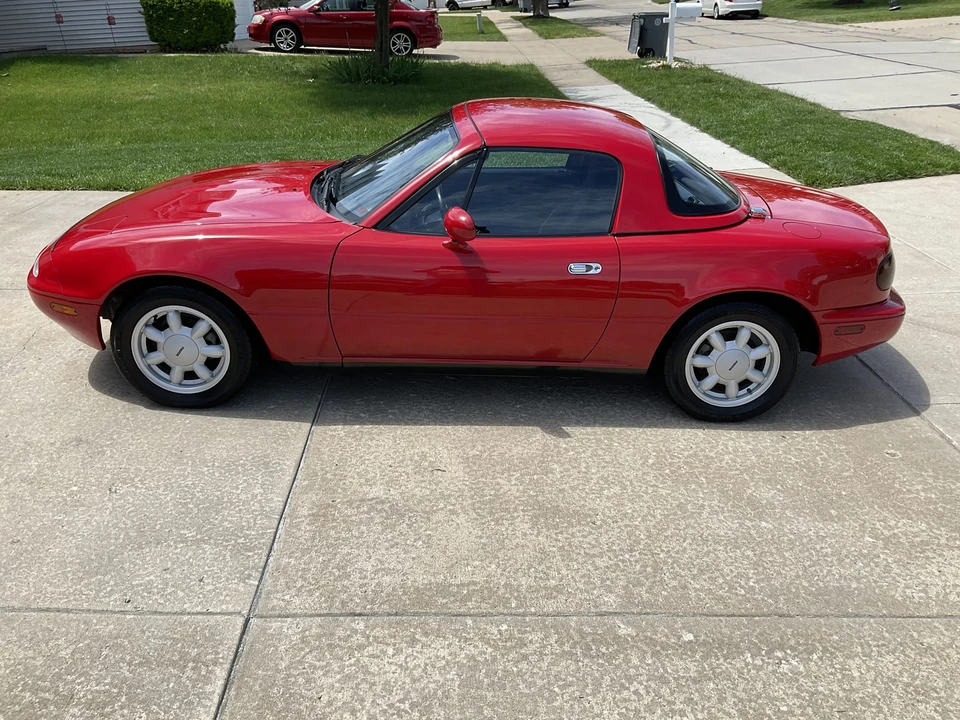 1990 Mazda NA MX-5 Miata - Image 2 of 31