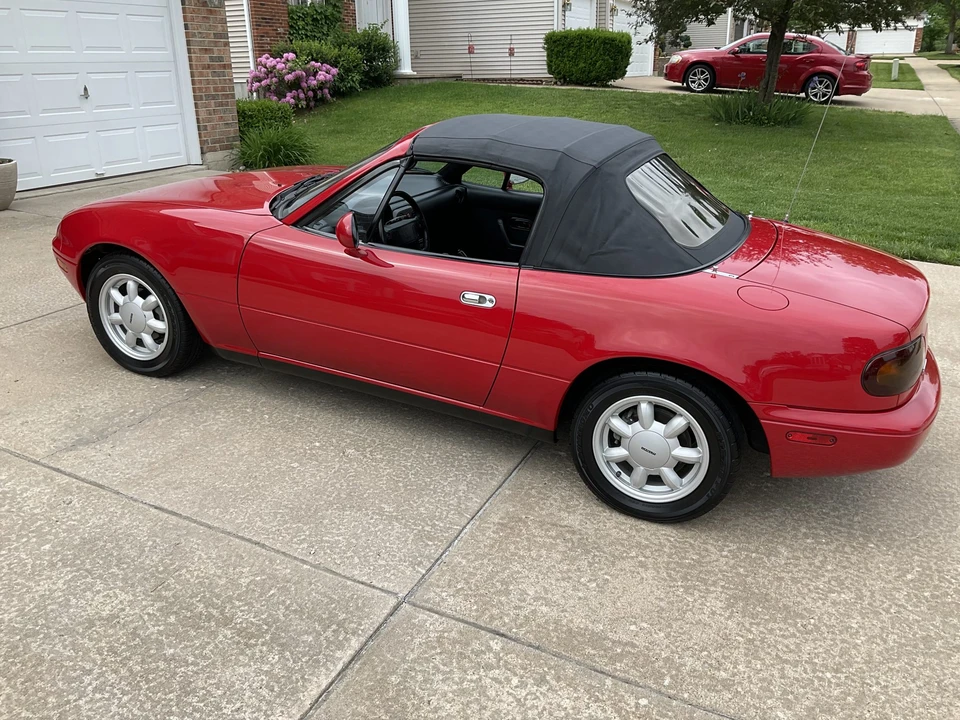 1990 Mazda NA MX-5 Miata - Image 11 of 31