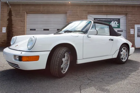 1990 Porsche 964 Carrera 4 - Image 4 of 31