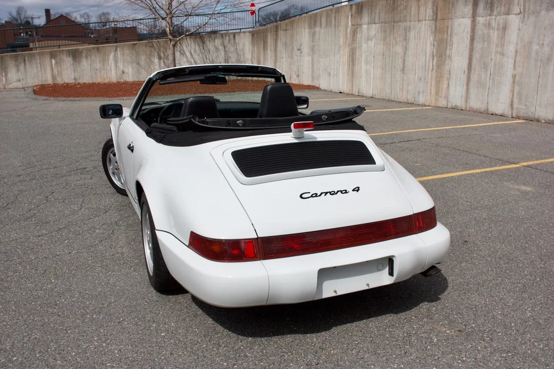 1990 Porsche 964 Carrera 4 - Image 21 of 31